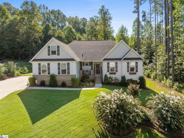 35 Pinerock Drive, Travelers Rest, SC 29690