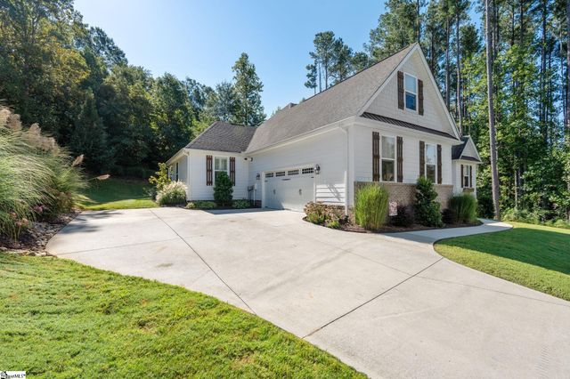 35 Pinerock Drive, Travelers Rest, SC 29690