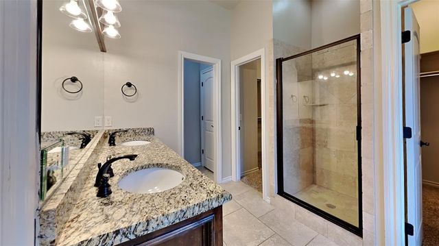 725 Dusty Trail, Yukon, OK 73099