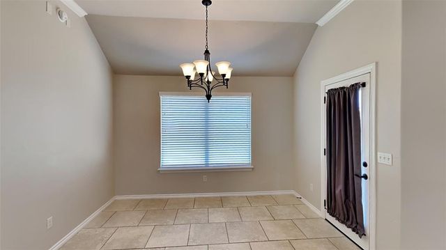725 Dusty Trail, Yukon, OK 73099