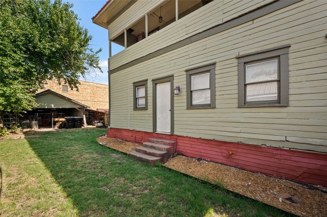 2810 Crockett Street, Greenville, TX 75401