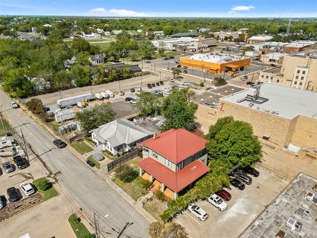 2810 Crockett Street, Greenville, TX 75401
