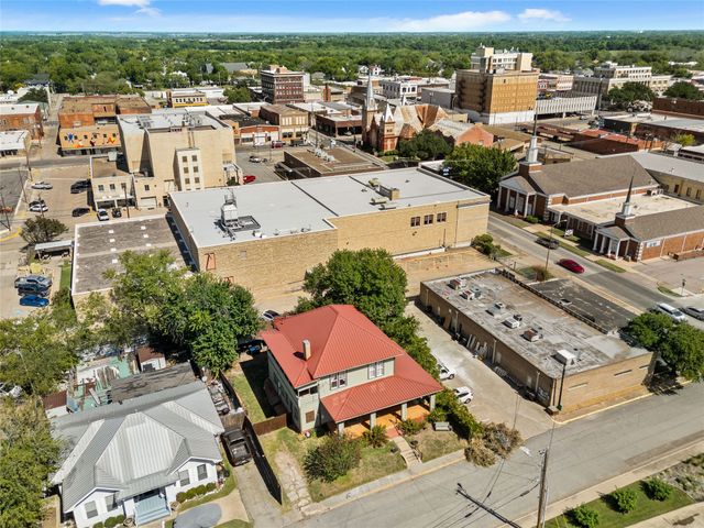 2810 Crockett Street, Greenville, TX 75401