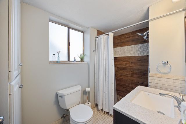 9472 S FOX HUNT DR, Sandy, UT 84092