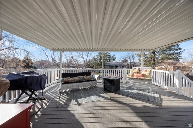 9472 S FOX HUNT DR, Sandy, UT 84092