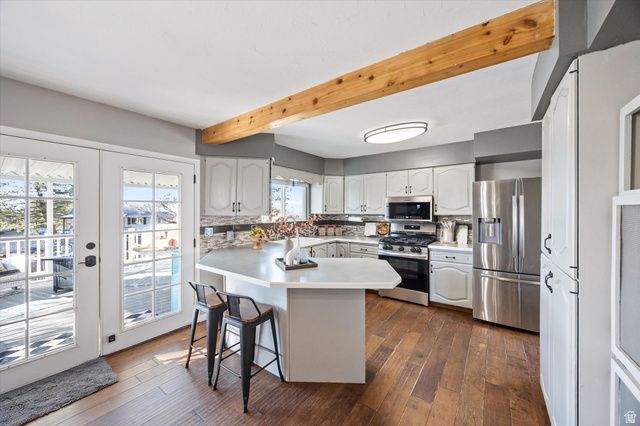 9472 S FOX HUNT DR, Sandy, UT 84092