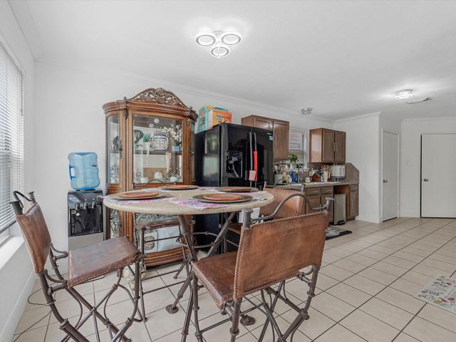 5002 Grasilla Drive, Houston, TX 77045