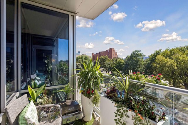 45 University Avenue SE 410, Minneapolis, MN 55414