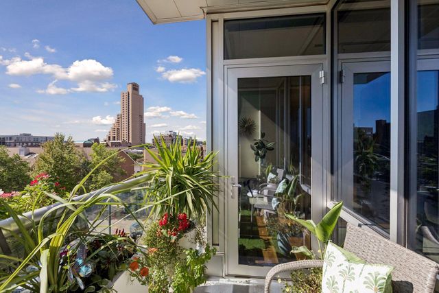 45 University Avenue SE 410, Minneapolis, MN 55414