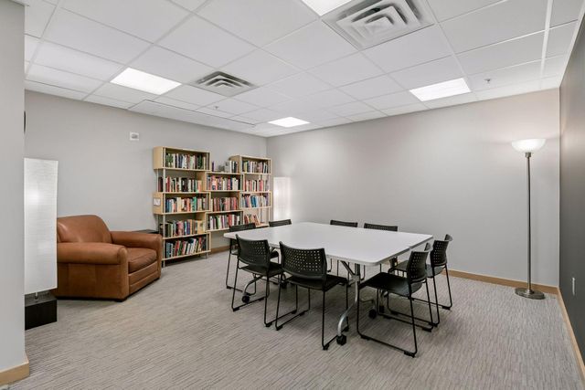 45 University Avenue SE 410, Minneapolis, MN 55414