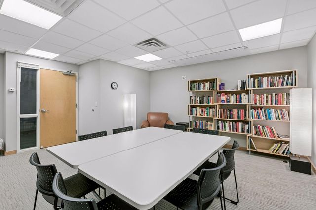 45 University Avenue SE 410, Minneapolis, MN 55414