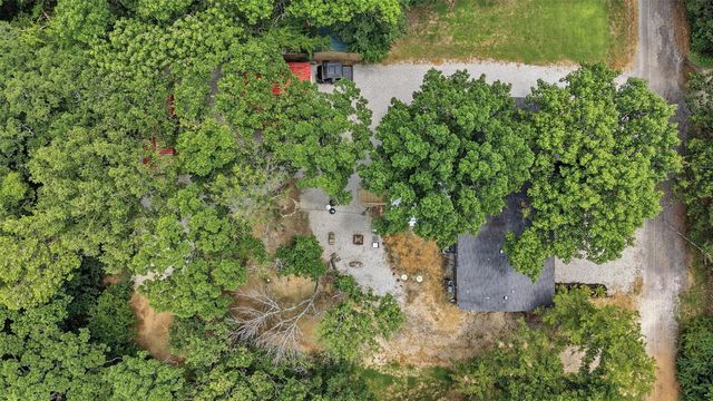 41 Missouri Avenue, Pottsboro, TX 75076