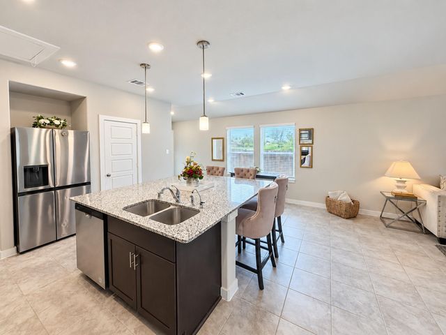 351 Sunrise Ranch Drive, Conroe, TX 77316