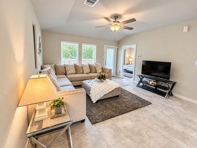 351 Sunrise Ranch Drive, Conroe, TX 77316
