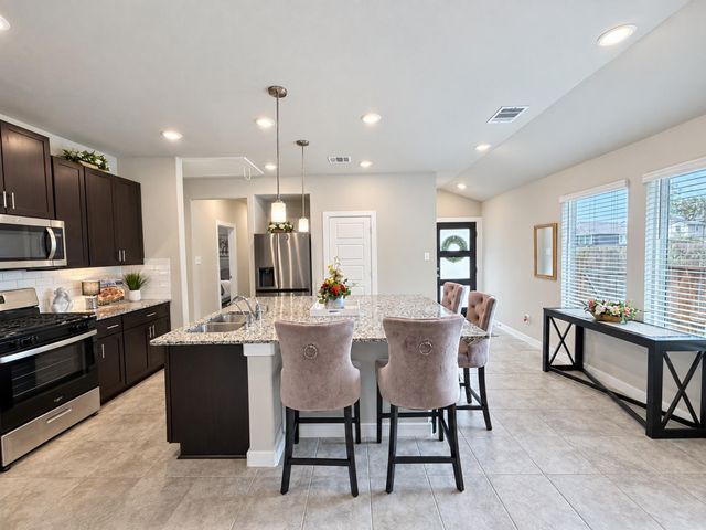 351 Sunrise Ranch Drive, Conroe, TX 77316
