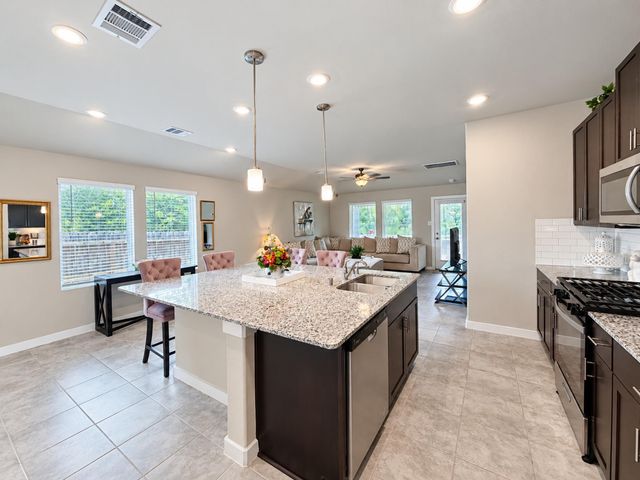 351 Sunrise Ranch Drive, Conroe, TX 77316