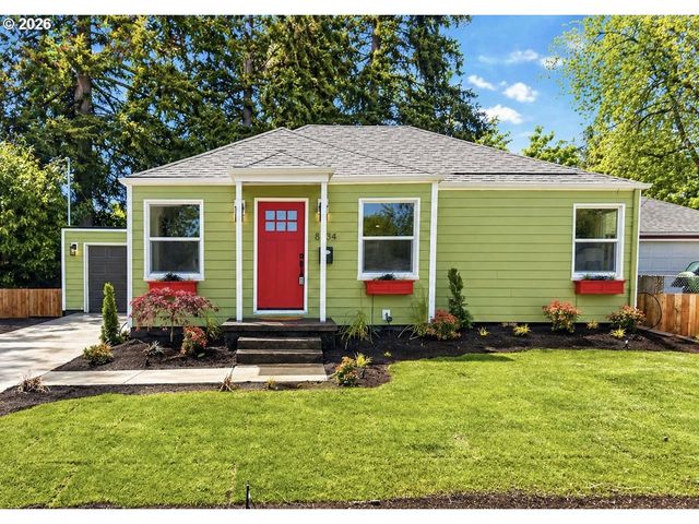 8734 Ne ALBERTA St, Portland, OR 97220