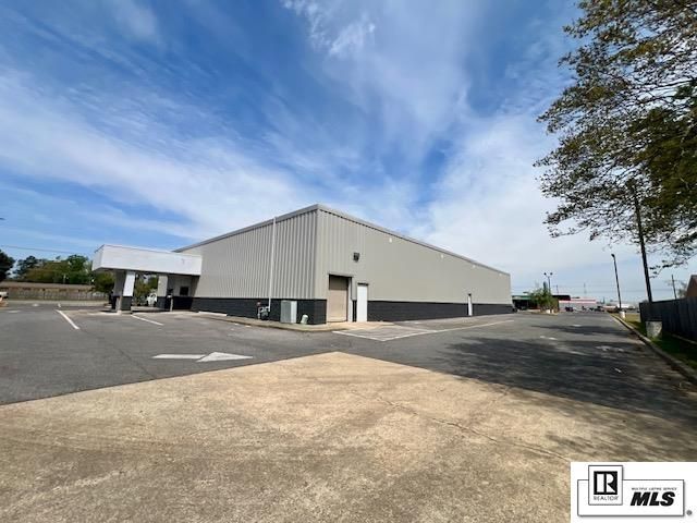 7834 DESIARD STREET, Monroe, LA 71203