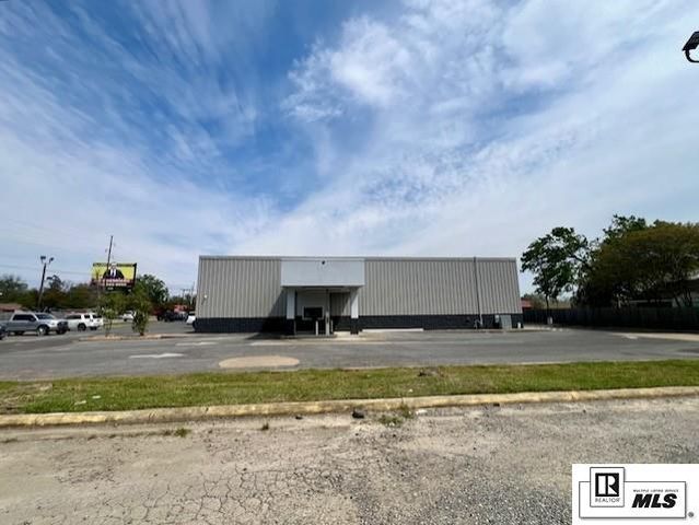 7834 DESIARD STREET, Monroe, LA 71203