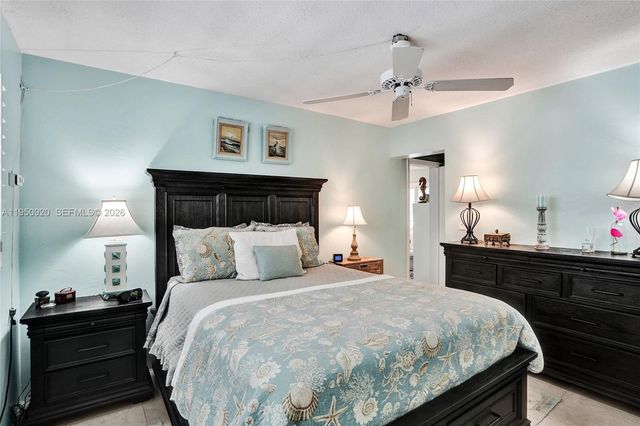 3212 NE 8th Ct 16, Pompano Beach, FL 33062