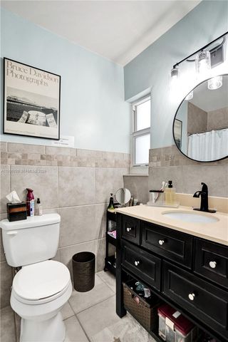 3212 NE 8th Ct 16, Pompano Beach, FL 33062