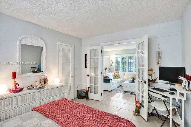 3212 NE 8th Ct 16, Pompano Beach, FL 33062