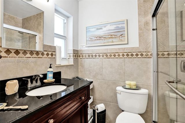 3212 NE 8th Ct 16, Pompano Beach, FL 33062