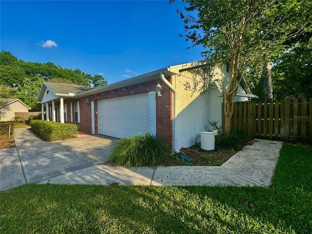 1709 SAKURA DRIVE, Valrico, FL 33596