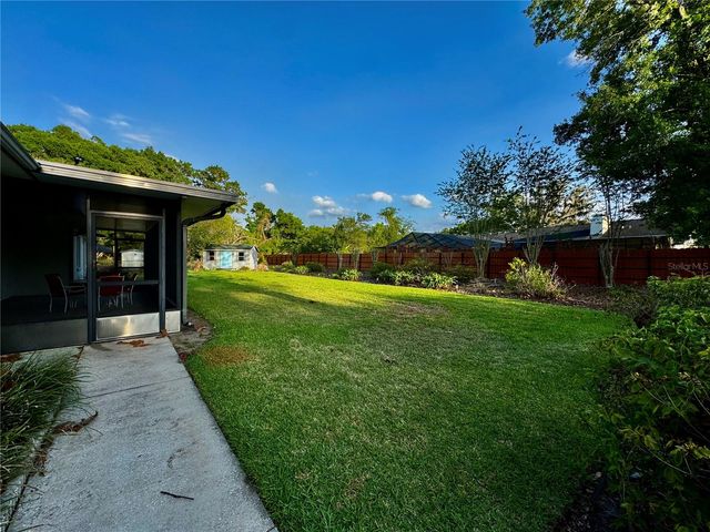 1709 SAKURA DRIVE, Valrico, FL 33596