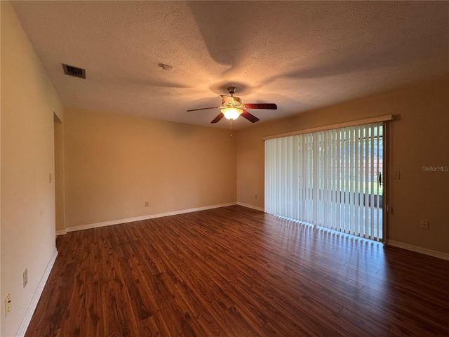 1709 SAKURA DRIVE, Valrico, FL 33596