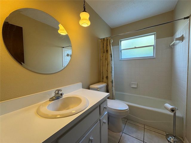 1709 SAKURA DRIVE, Valrico, FL 33596