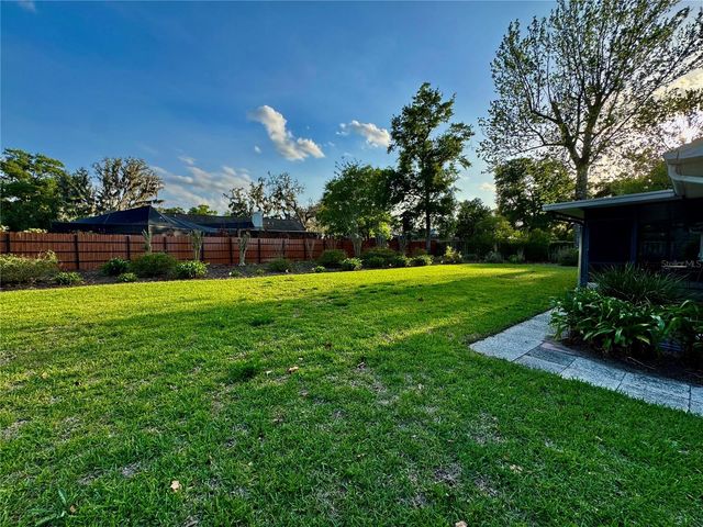 1709 SAKURA DRIVE, Valrico, FL 33596