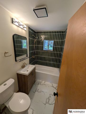 7664 Hascall Street, Omaha, NE 68124