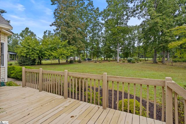 225 Plantation Lane, Inman, SC 29349