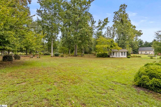 225 Plantation Lane, Inman, SC 29349