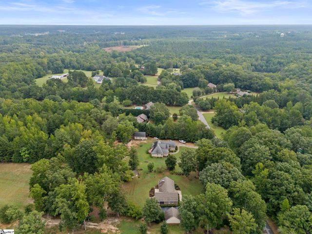 225 Plantation Lane, Inman, SC 29349
