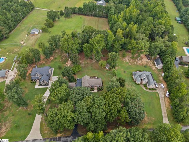 225 Plantation Lane, Inman, SC 29349