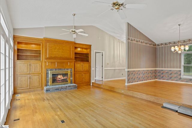 225 Plantation Lane, Inman, SC 29349