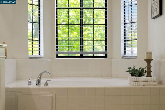 1892 Appia Ct., Walnut Creek, CA 94598