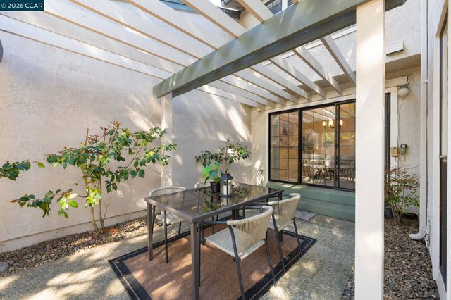 1892 Appia Ct., Walnut Creek, CA 94598