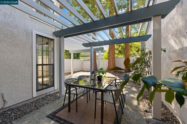 1892 Appia Ct., Walnut Creek, CA 94598