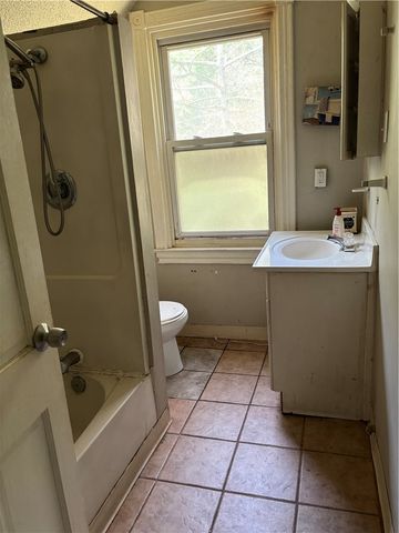 22 Sprague Street, Wilmerding, PA 15148