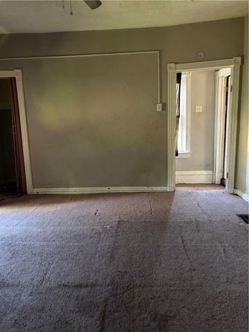 22 Sprague Street, Wilmerding, PA 15148