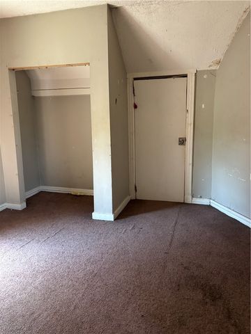 22 Sprague Street, Wilmerding, PA 15148