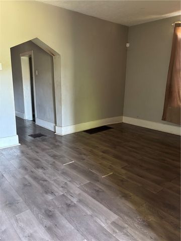 22 Sprague Street, Wilmerding, PA 15148