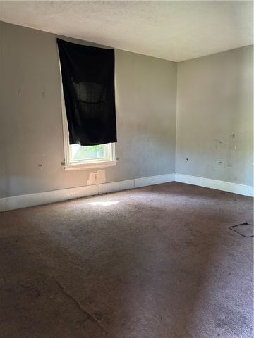 22 Sprague Street, Wilmerding, PA 15148