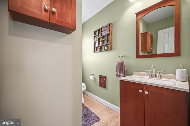 17 MAGUIRE RD, Hamilton, NJ 08690