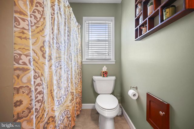 17 MAGUIRE RD, Hamilton, NJ 08690