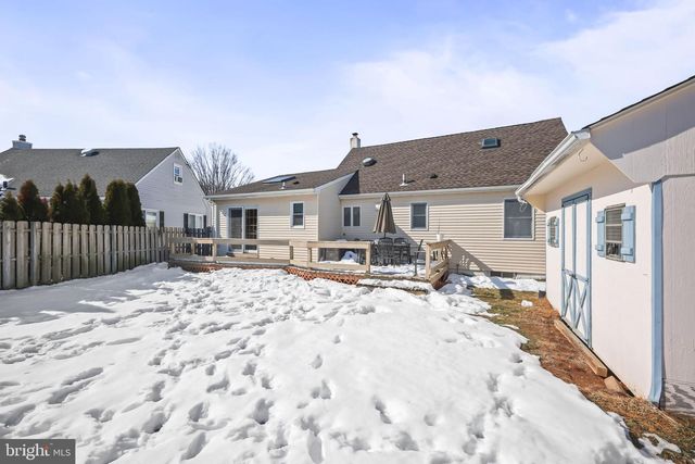 17 MAGUIRE RD, Hamilton, NJ 08690