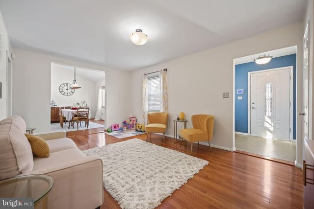 17 MAGUIRE RD, Hamilton, NJ 08690